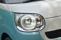 上級グレード「G“メイクアップ SA II”」には、ステアリング操作に連動して照射範囲が変わるBi-Angle LEDヘッドランプが備わる。