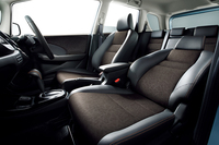 「フィットシャトル ハイブリッド スマートセレクション」