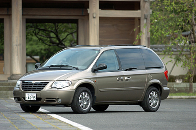 【スペック】全長×全幅×全高＝4820×1995×1755mm/ホイールベース＝2880mm/車重＝1890kg/駆動方式＝FF/3.3リッターV6 OHV12バルブ（174ps/5100rpm、28.3kgm/4000rpm）/価格＝390.6万円（テスト車＝同じ）