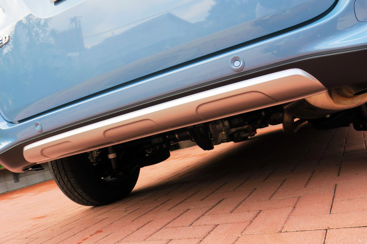 ホンダ・フリード ハイブリッド クロスター（4WD）（リアバンパー）