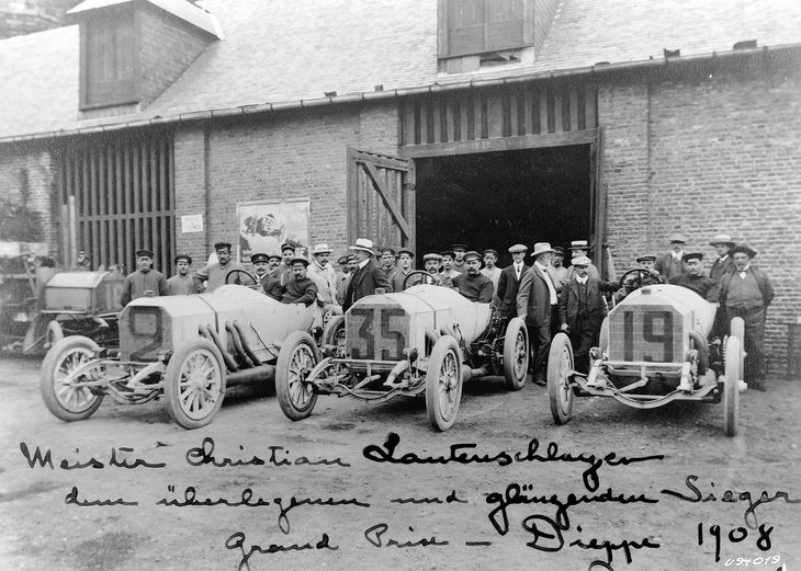 1908年のフランスグランプリは、7月7日にディエップの近郊で行われ、「メルセデス140hp」の35号車に乗る、クリスチャン・ローテンシュラッガーが優勝した。