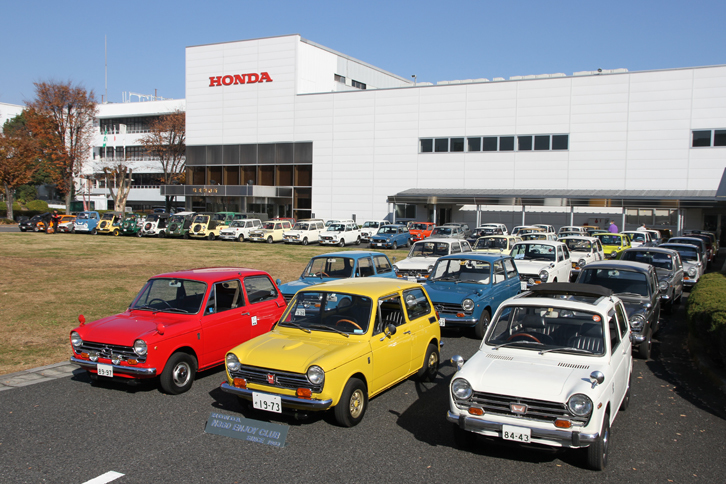 「N360」シリーズ（NI～NIIIの乗用車）は、輸出仕様の「N600」を含め39台が参加した。