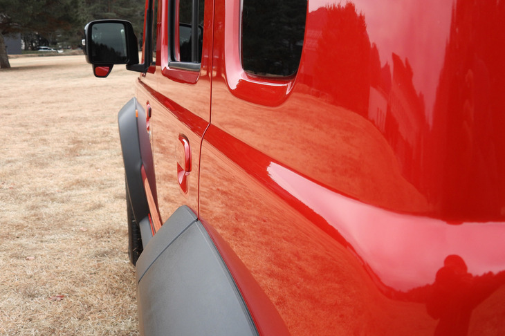 スズキ・ジムニー ノマド（ショルダーライン）