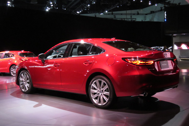 マツダ6（日本名：アテンザ）（エクステリア）