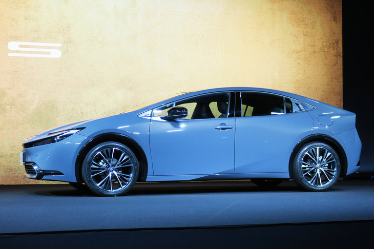 トヨタ・プリウス2.0L HEVプロトタイプ（エクステリア）