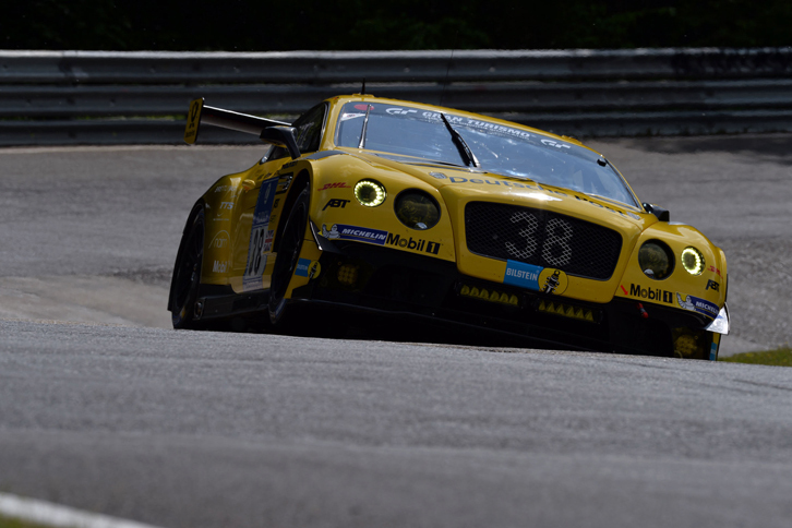 ベントレーもGT3仕様のマシン「コンチネンタルGT3」で今大会にチャレンジ。Mスポーツに変わって、チームアブトがレースマネジメントを担うものの、予選では37号車が21位、38号車が28位に低迷。それでも波乱のレースを走り抜き38号車が7位、37号車が17位で完走を果たすなど、ジャンプアップには成功した。