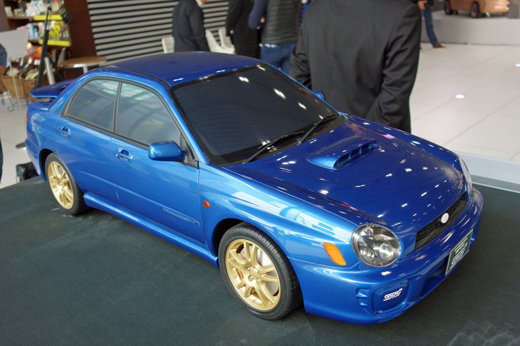 2代目「インプレッサWRX」の4分の1スケールモデル。