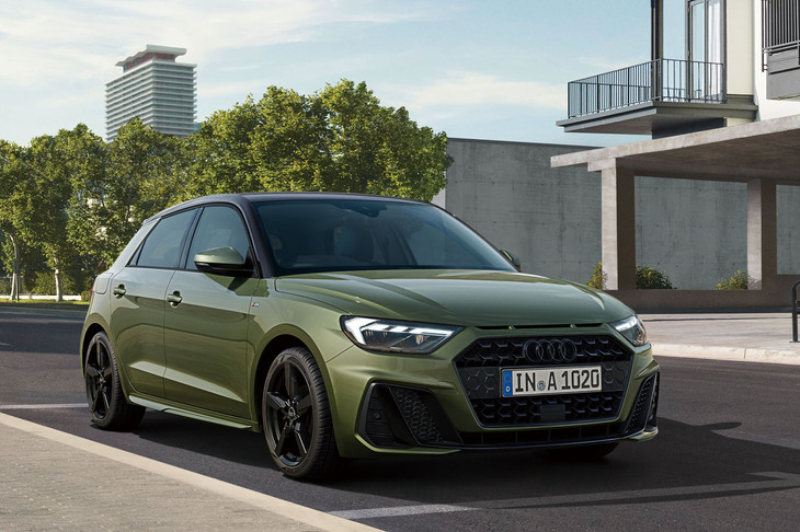 アウディA1スポーツバック アーバンシックエディション