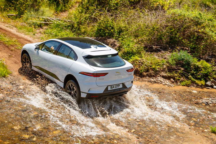 ジャガーIペース HSE EV400 AWD