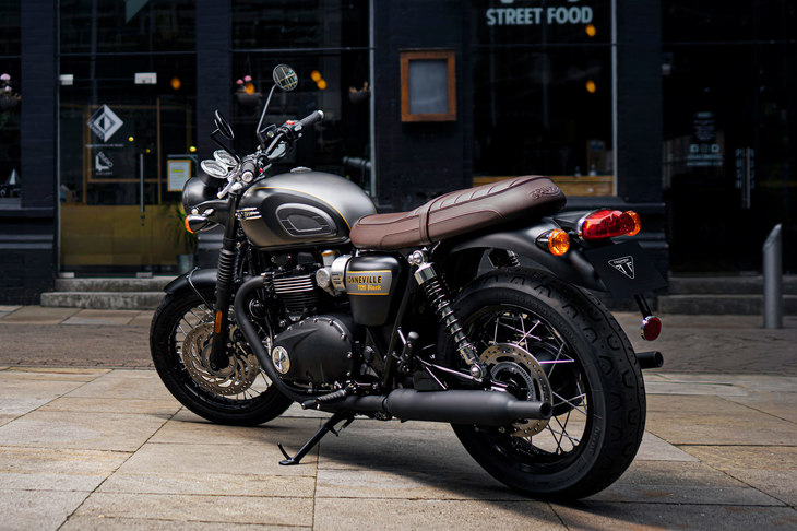 ボンネビルT120ブラック ゴールドラインエディション