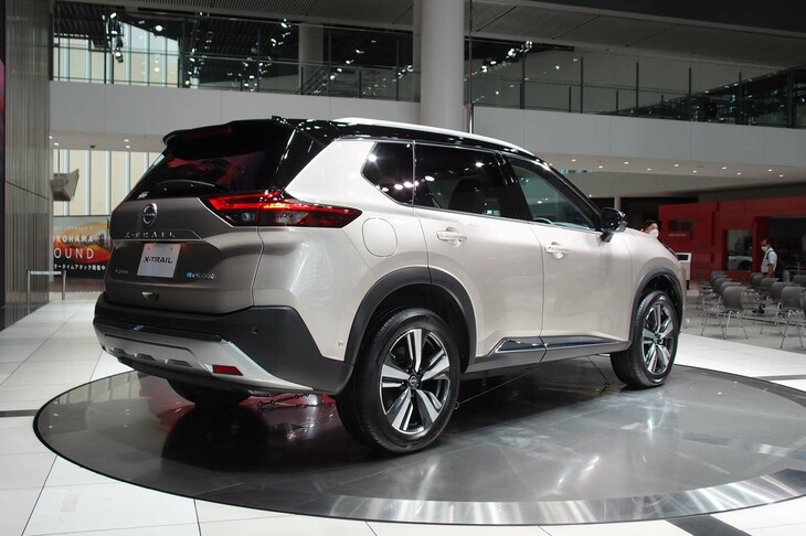 日産エクストレイルG e-4ORCE