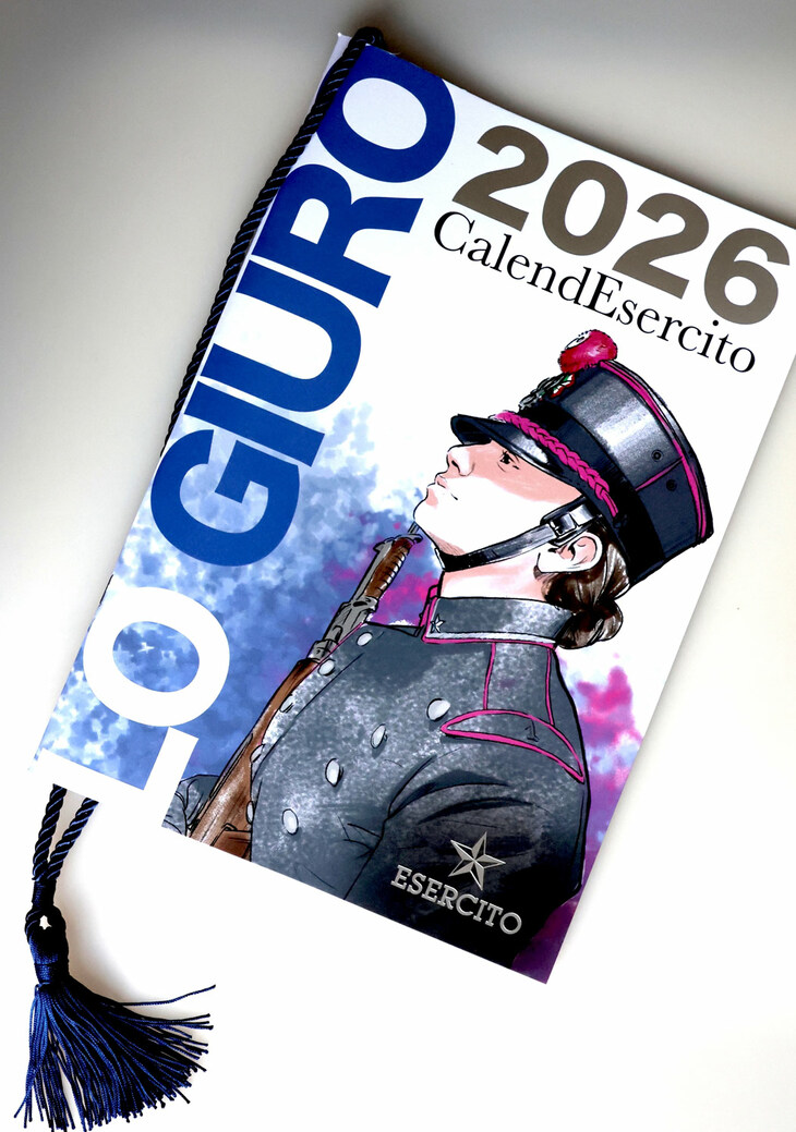 イタリア陸軍が長年関係者に配布している、冊子式イラスト入りカレンダー。コレクター垂涎（すいぜん）のアイテムであるが、日本でいう“警察官立寄所”的に壁かけしている商店も見かける。