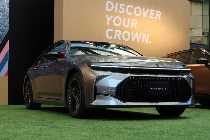 トヨタ・クラウン セダン