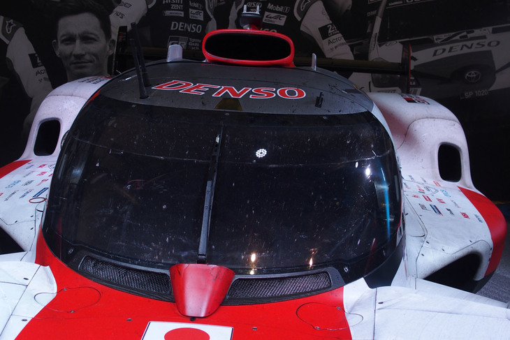 FIA世界耐久選手権ルマン24時間レースの2021年優勝車両「GR010 HYBRID」（7号車）。