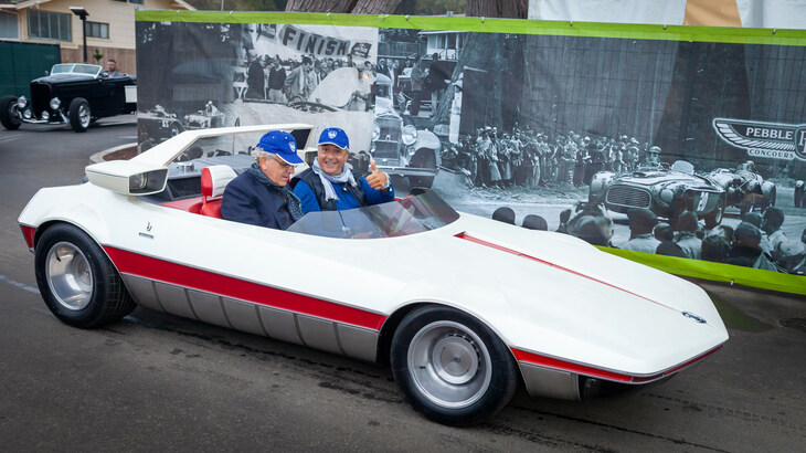 2022年の米ペブルビーチ・コンクール・デレガンスより「アウトビアンキA112ランナバウト」。そのデザインは「ランチア・ストラトス」のもととなり、また「FF車のパワートレインをリアに積んでミドシップスポーツカーをつくる」というコンセプトは、「フィアットX1/9」に受け継がれた。