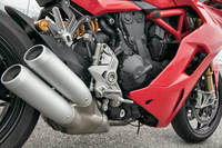 第1回：BMWの超ド級マシンとドゥカティのスポーツモデルに試乗の画像