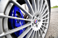 20スポークデザインのホイールはアルピナのトレードマーク。