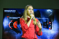 「296GT3」の特徴について説明する、フェラーリのフェデリカ・サランドレア氏。フェラーリのGTレースカーの販売・管理を統括している。