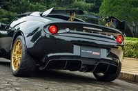 「ロータス・エリーゼ」に“F1カラー”の高性能モデルの画像