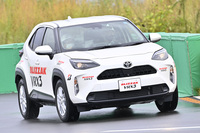 「トヨタ・ヤリス クロス」には205/65R16サイズの「ブリザックVRX3」が装着されていた。