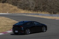 スタイリッシュな新型「プリウス」　乗ってみたらどうだった？の画像