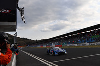 No.17 KEIHIN NSX-GTがフィニッシュ。初戦のGT500クラスでは、全車が完走した。