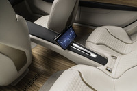 【デトロイトショー2017】日産、セダンの未来を示すコンセプトカー「Vモーション2.0」を公開の画像