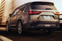 排気量をダウンサイジングしつつ、パワーとトルクをアップさせた新型「LX」。燃費はWLTCモードで8.0～8.1km/リッターとなっている。