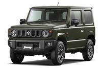 webCGほったはじめ、全世界のカーマニアが愛してやまない「スズキ・ジムニー」。　
	ほった「クロカンって、普通のカーデザインとは微妙に違う文法があると思うんですよね。ジムニーなんて、顔もバンパーも全部とってつけたようなナリしてますけど、最高にカッコいいじゃないですか」