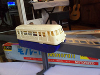 とりあえず途中まで組み立てられていた車両。