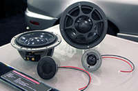 新開発のスプリーモ・ピッコロトゥイーターを採用したモレルの新セパレート2ウェイシステム。