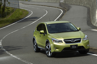 スバル初のハイブリッド車となる「XVハイブリッド」。2リッターの4気筒水平対向エンジンに、10kWのモーター1基を組み合わせている。