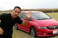 新型オデッセイは低い！　写真は、販売の約4割を占めると目されるスポーティ版「アブソルート」