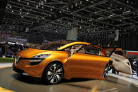 「ルノーRスペース」