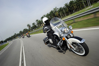 イベントスタッフが選びぬいた1日250kmの試乗コースは、ハイウェイから密林のジャングルを抜けるワインディングロードまでそろっていました。