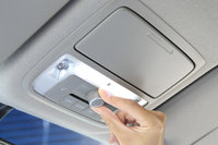 充実した車内照明も新型「ステップワゴン」の特徴。調光機能付きLEDルームランプが備わる。