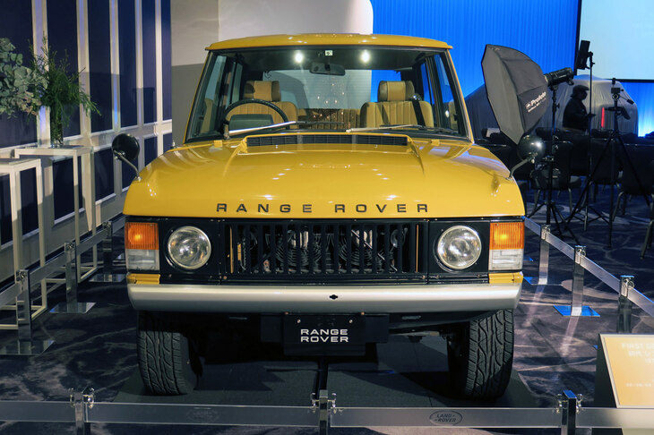 「ランドローバー・レンジローバー」の誕生は1970年。今日におけるプレミアムSUVの、先駆けともいえるモデルだ。