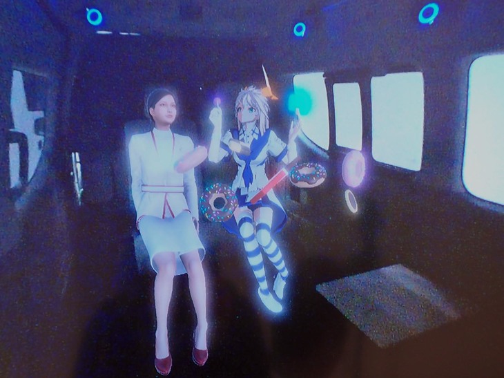 ワンボックスカー（上写真）の車内で乗員が目にする、相手方のアバター。どんな姿の分身を見せるか、そのアレンジも自由自在だ。