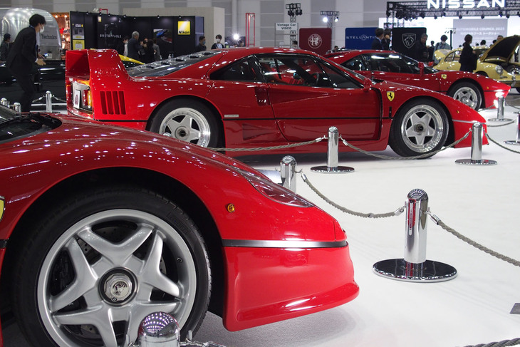 6台のフェラーリ・スペチャーレが並んだ主催者展示コーナー。