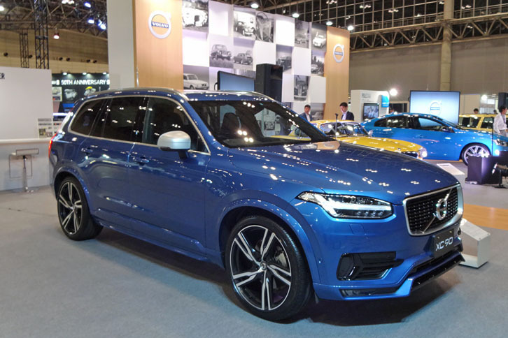 ボルボXC90 T6 AWD R-DESIGN