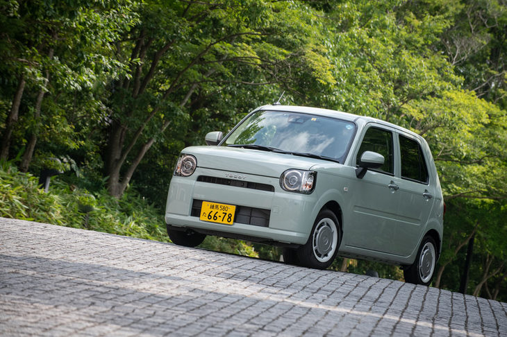 明照寺：「『アルトラパン』と比べてしまうと、『トコット』はちょっとデザイン面での商品力が足りないんじゃないかなって思ってしまいますね」
	（写真＝向後一宏）