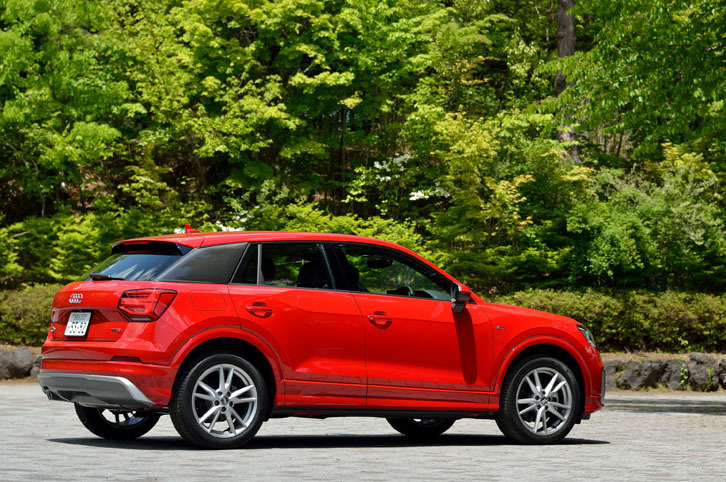 アウディのコンパクトSUV「Q2」は、日本では2017年4月に発表された後、同年6月に発売された。今回は、1.4リッターモデルをベースとした限定車「ファーストエディション」に試乗した。