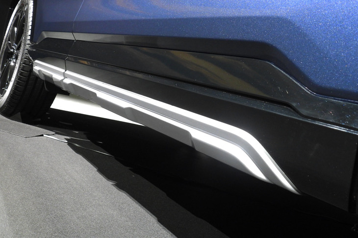 ホンダCR-V e：HEV RSブラックエディション ホンダアクセス用品装着車（サイドロアガーニッシュ）