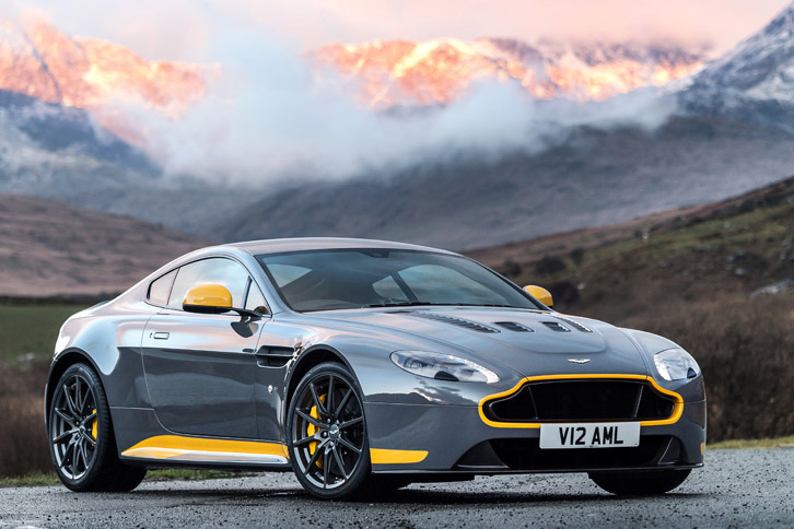 「アストンマーティンV12ヴァンテージS」