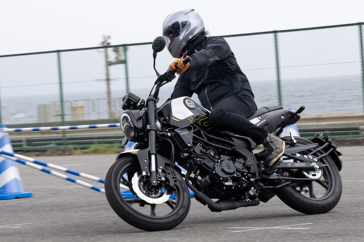 ベネリ・レオンチーノ125