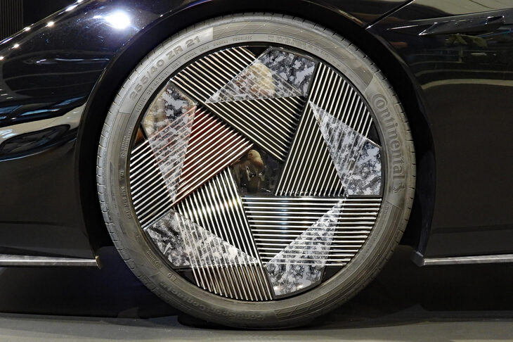 Honda 0 SALOON（サルーン）