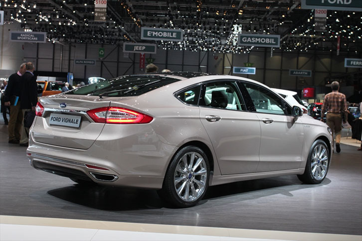 フォード・モンデオ ヴィニャーレ