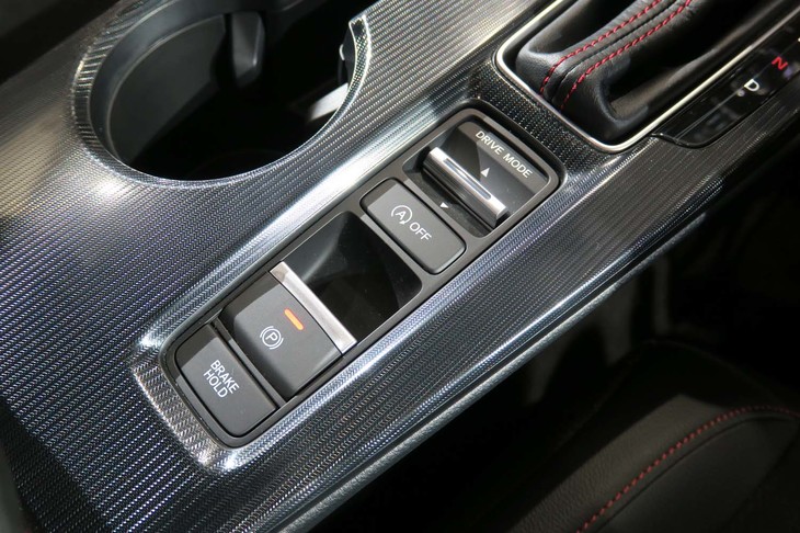 CVT車のドライブモードセレクター。「ECON」「ノーマル」「スポーツ」の3モードが選べる。