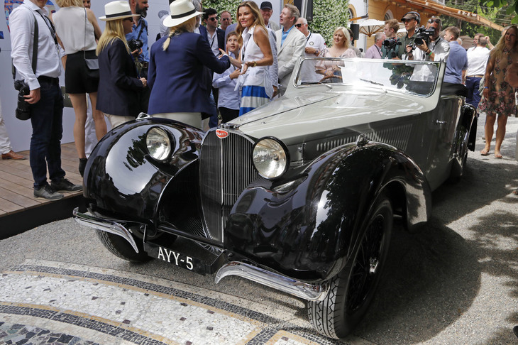「ベスト・オブ・ショー」を受賞した「ブガッティ57S」（1937年）。