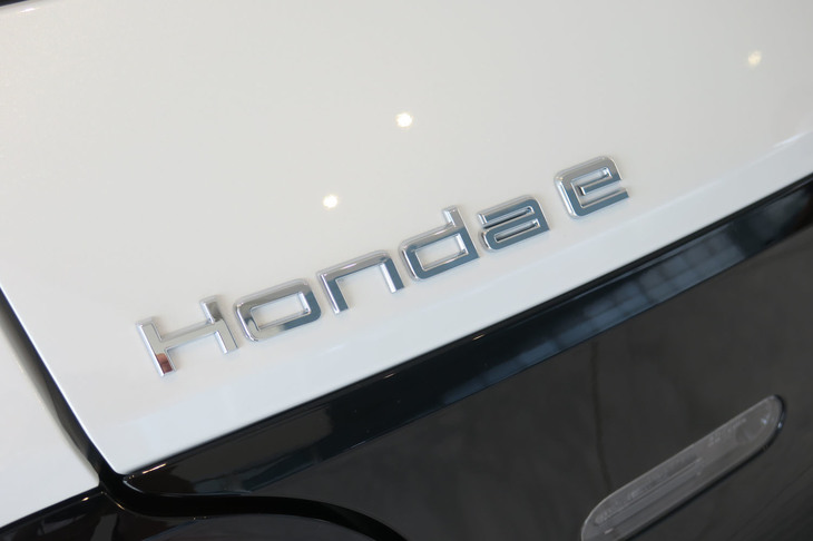 ホンダeアドバンス（エンブレム）